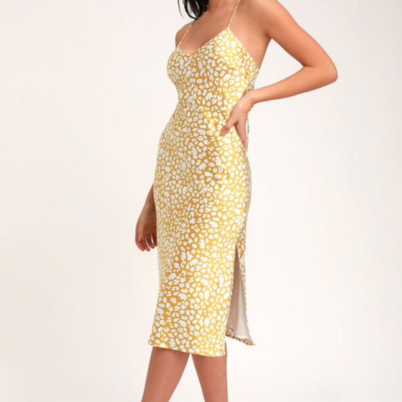 ISO ISO LULU'S DRESS - Picture 2 of 2